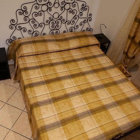 La Casa Di Pina Apartment Салерно Екстериор снимка